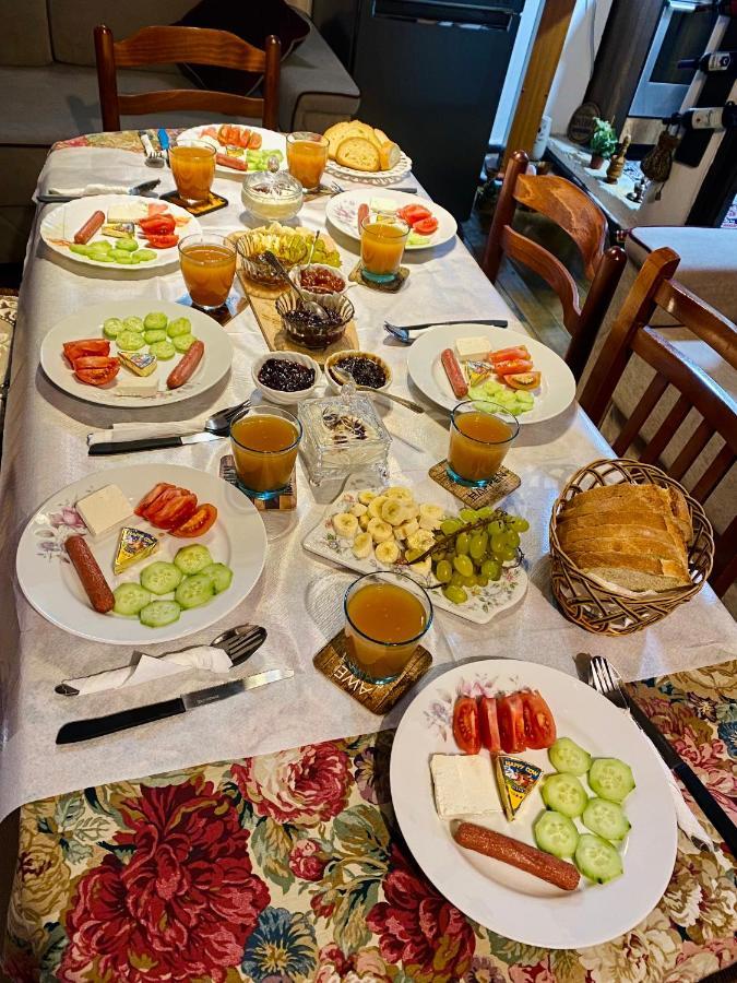 Restaurant & Guest House Semani Берат Екстериор снимка